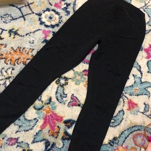 Alo High Waisted Ripped Warrior Legging Large
